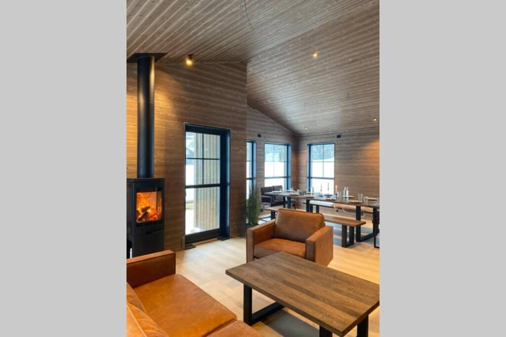 Hytte I Stryn Med Elbil Lader Exterior photo
